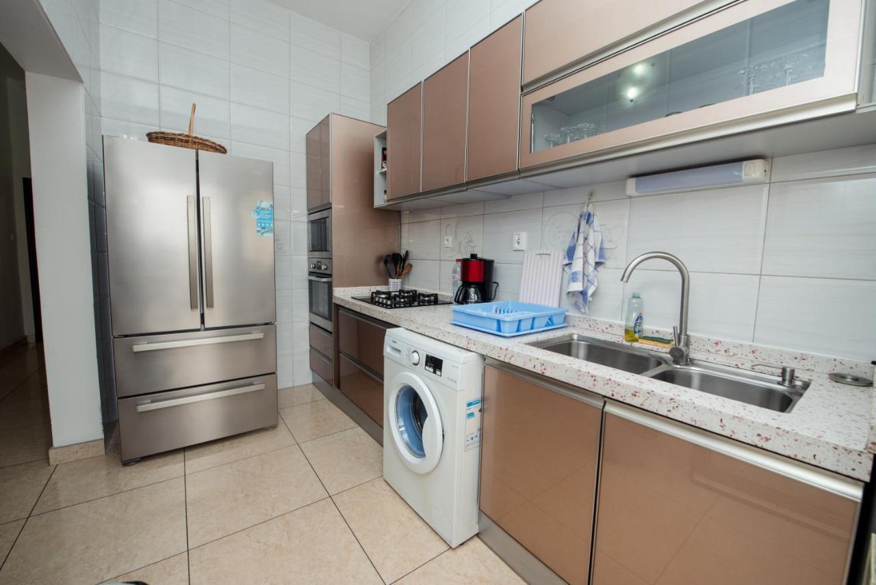 Appartement Charmant Et Lumineux Пойнт-Ноар Екстериор снимка